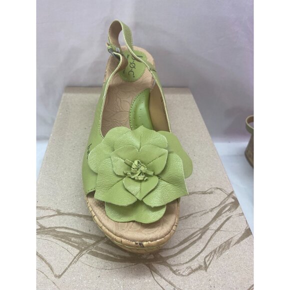 B.OC Women's Green Apple Size 9 Floral accent Wedge Sandal with Box - Picture 1 of 12